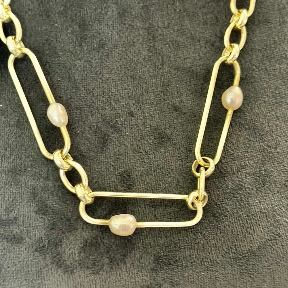 Kendra Scott Gold and White Pearl Necklace - Picture 5 of 7